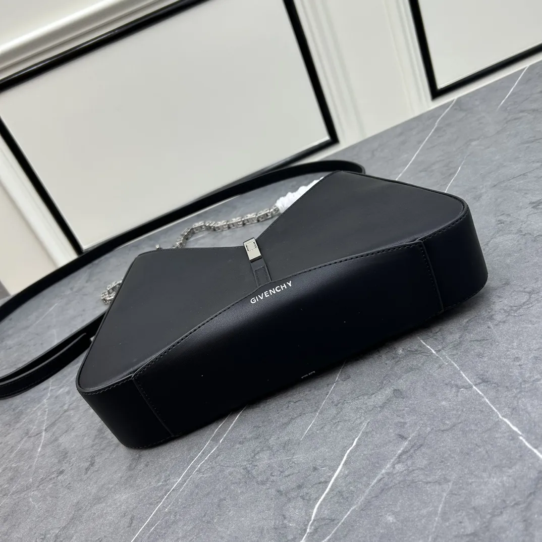 フランスGIVENCHY 2023新作Cut Out黒手袋バッグ - 画像 (6)