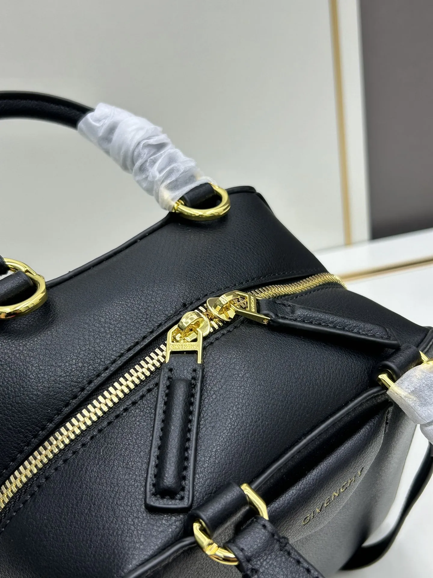 ジバンシィ 2024新作 ブラック アンティゴナキューブバッグ - 画像 (8)