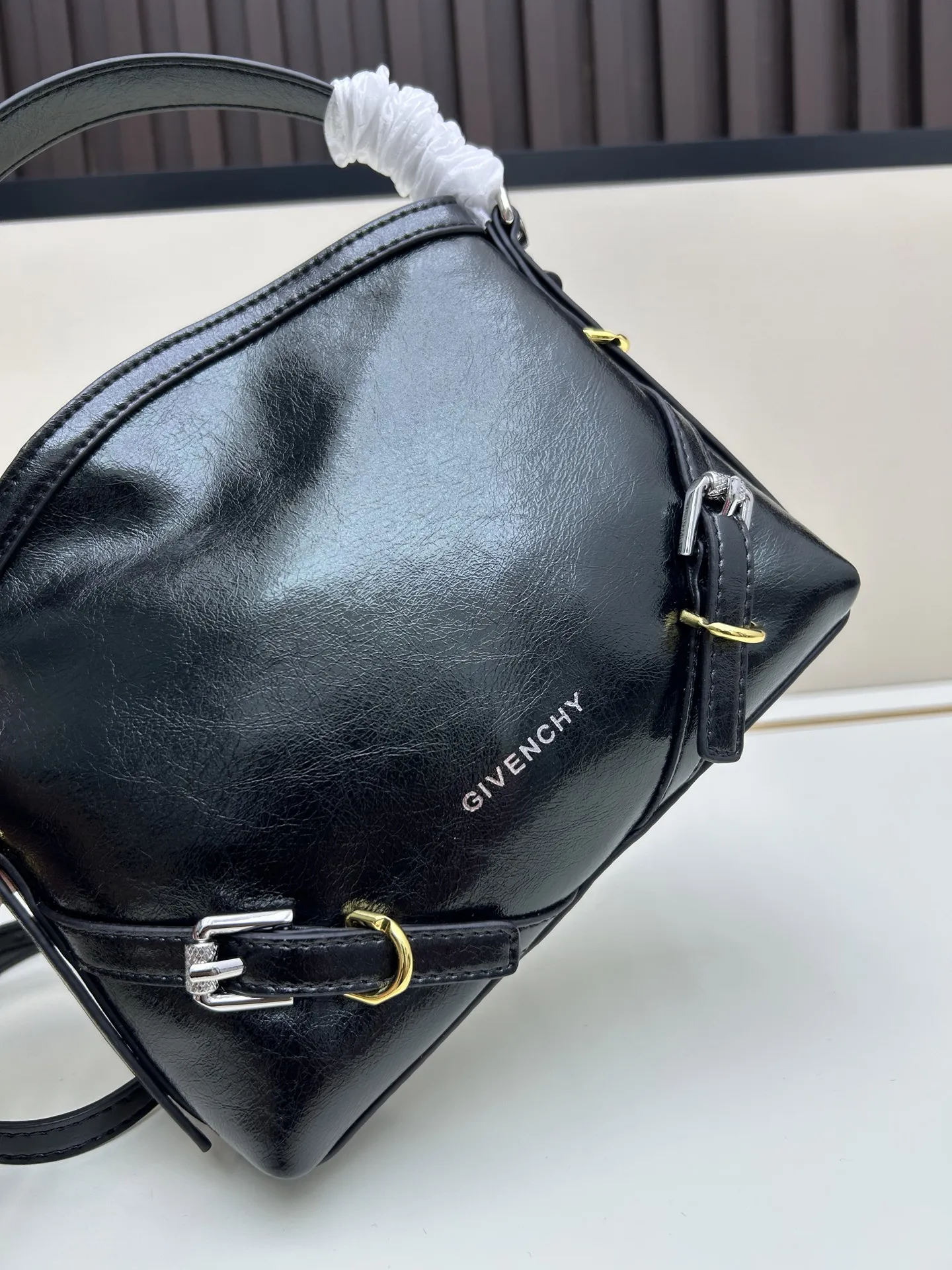 Givenchy Voyou nano ブラック ミニバッグ - 画像 (5)