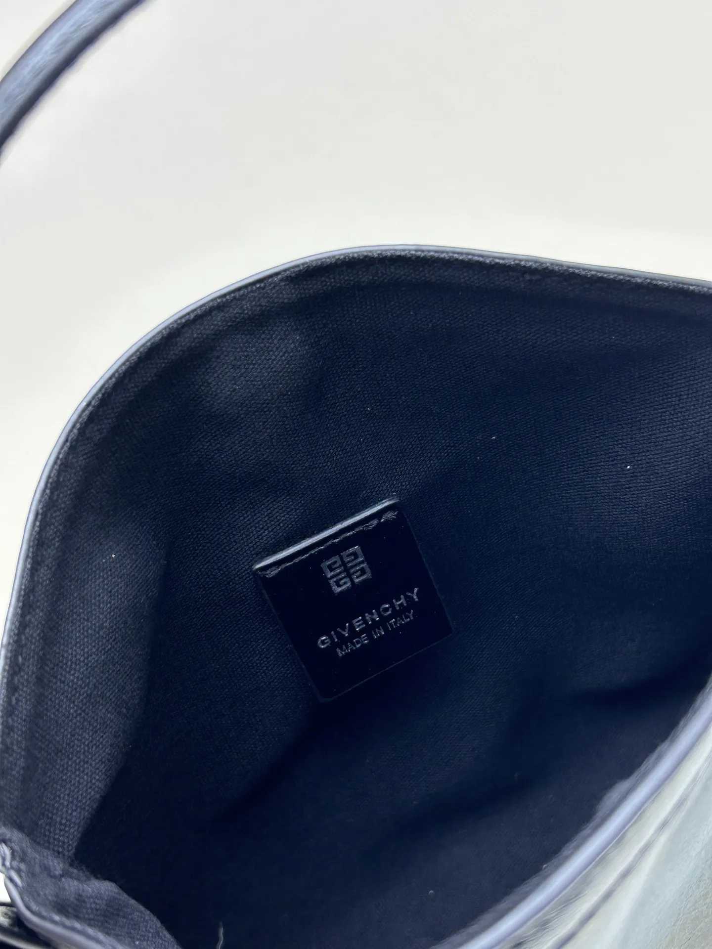 Givenchy Voyou nano ブラック ミニバッグ - 画像 (9)