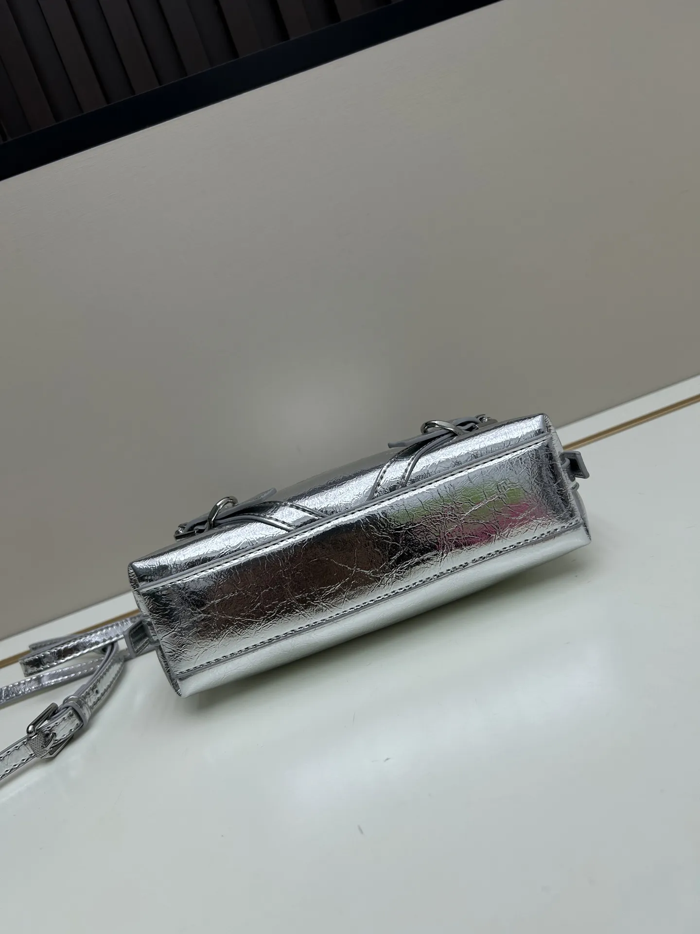 Givenchy Voyou nano シルバー ミニバッグ - 画像 (6)