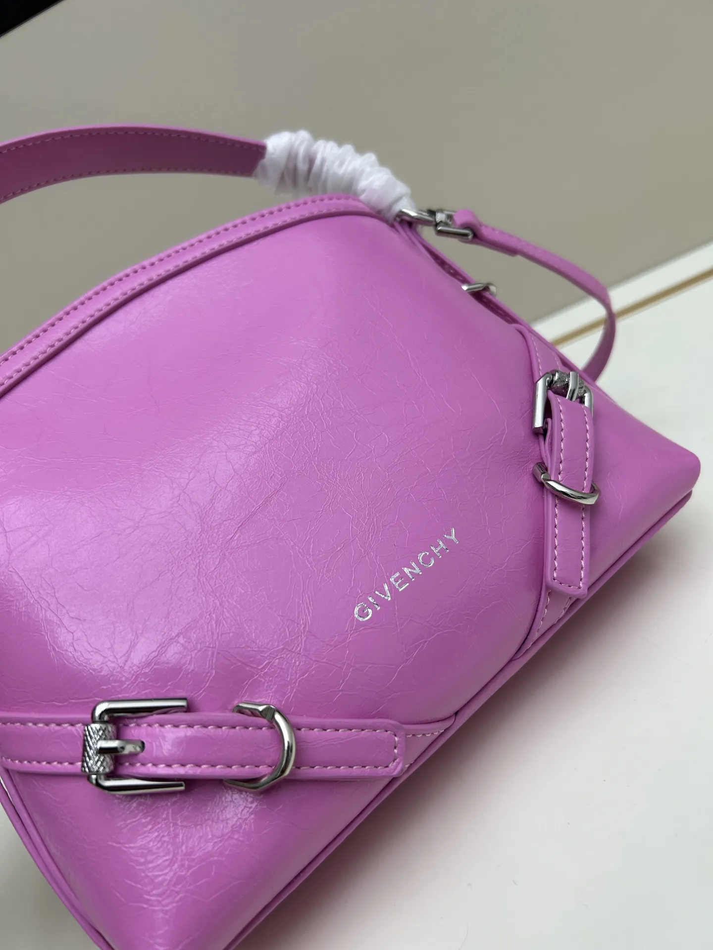 Givenchy ピンク Voyou nano ミニバッグ - 画像 (5)