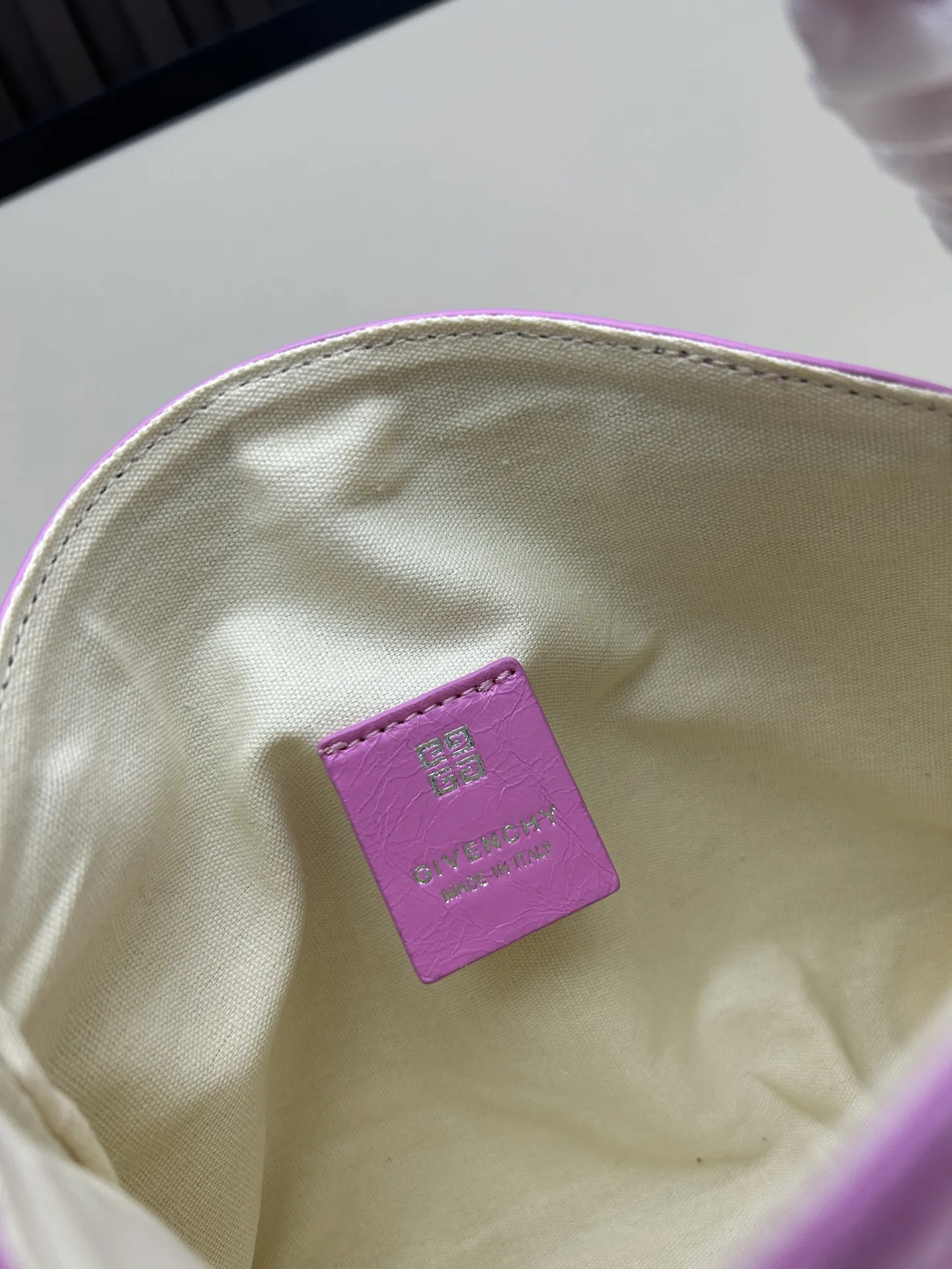 Givenchy ピンク Voyou nano ミニバッグ - 画像 (9)