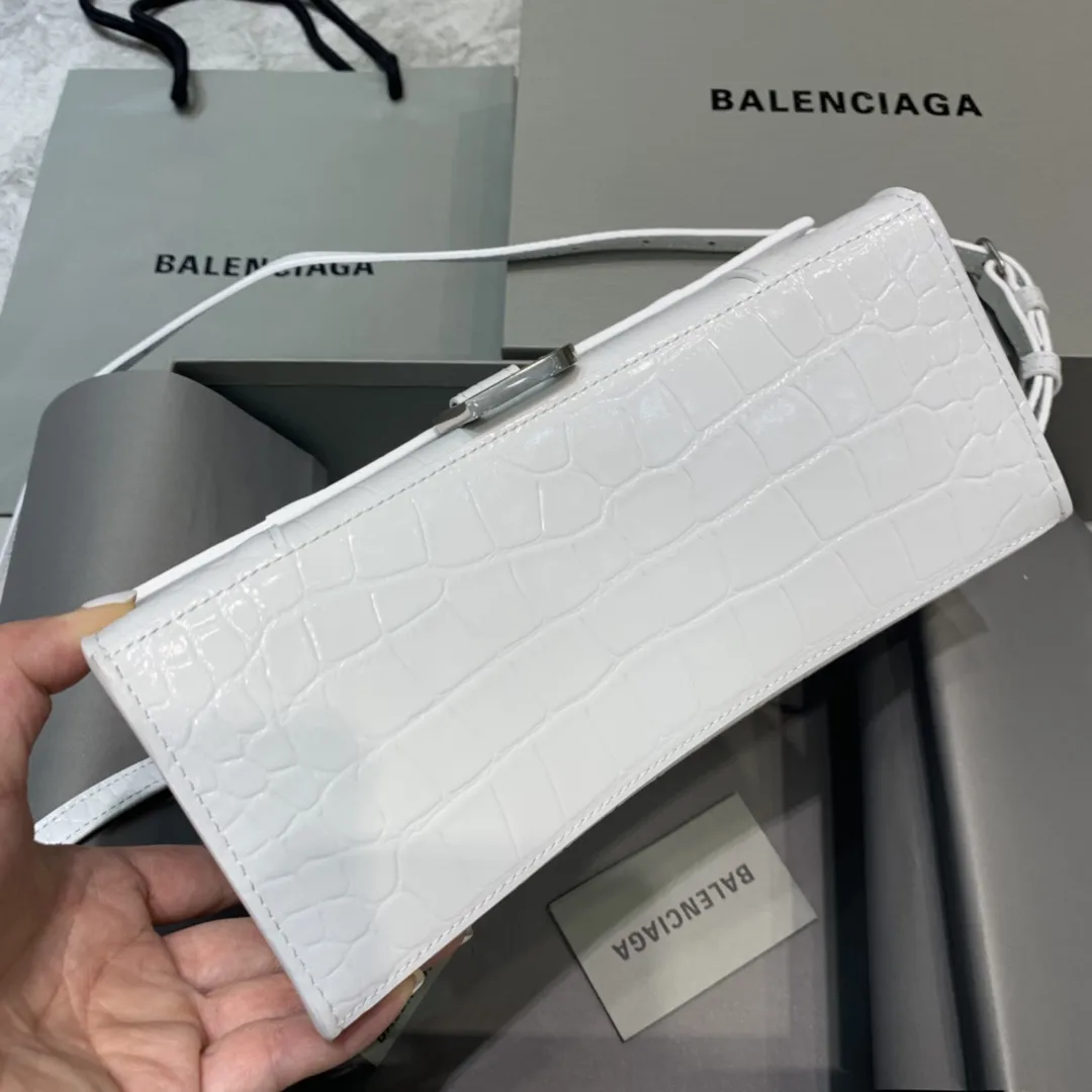 Balenciaga ホワイトクロコダイル柄の小さな砂時計型バッグ - 画像 (5)