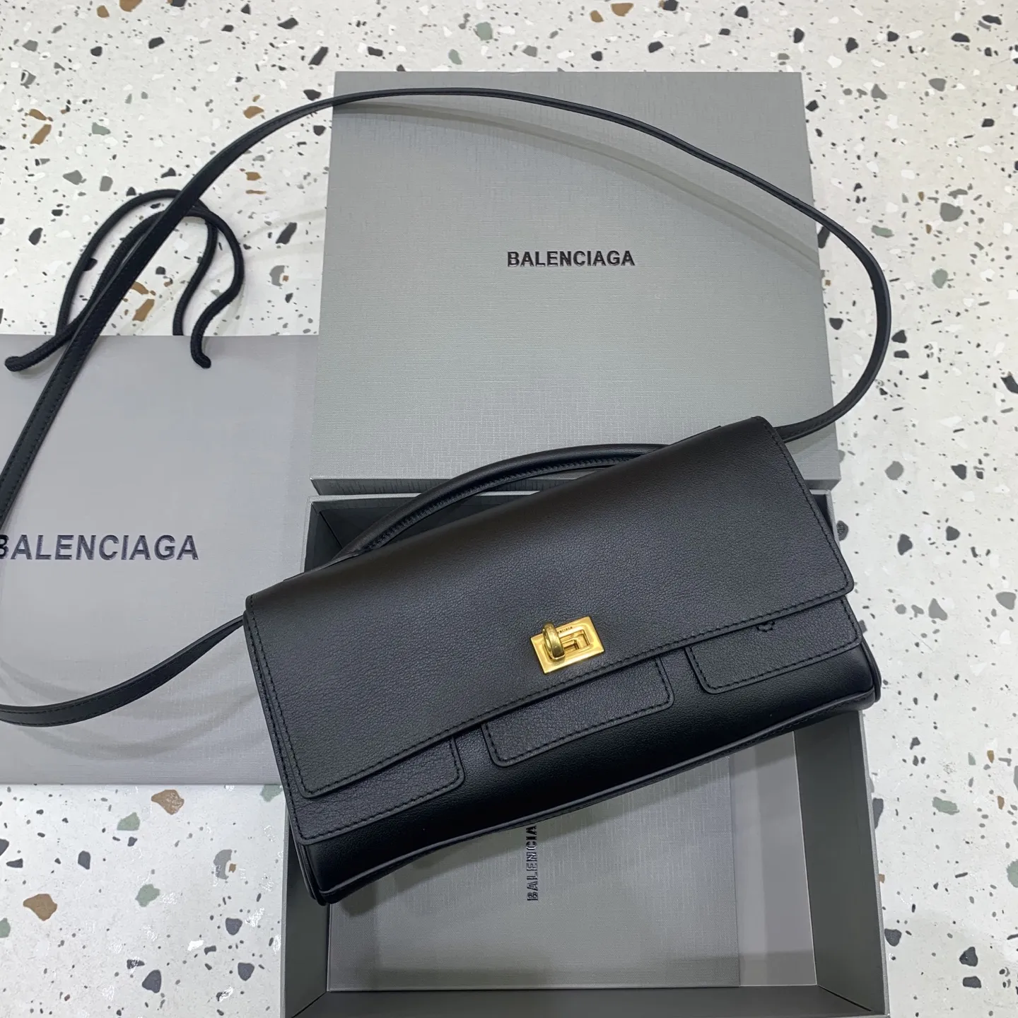 BALENCIAGA Bel Air Clutch 黒 金具 翻盖手拿包