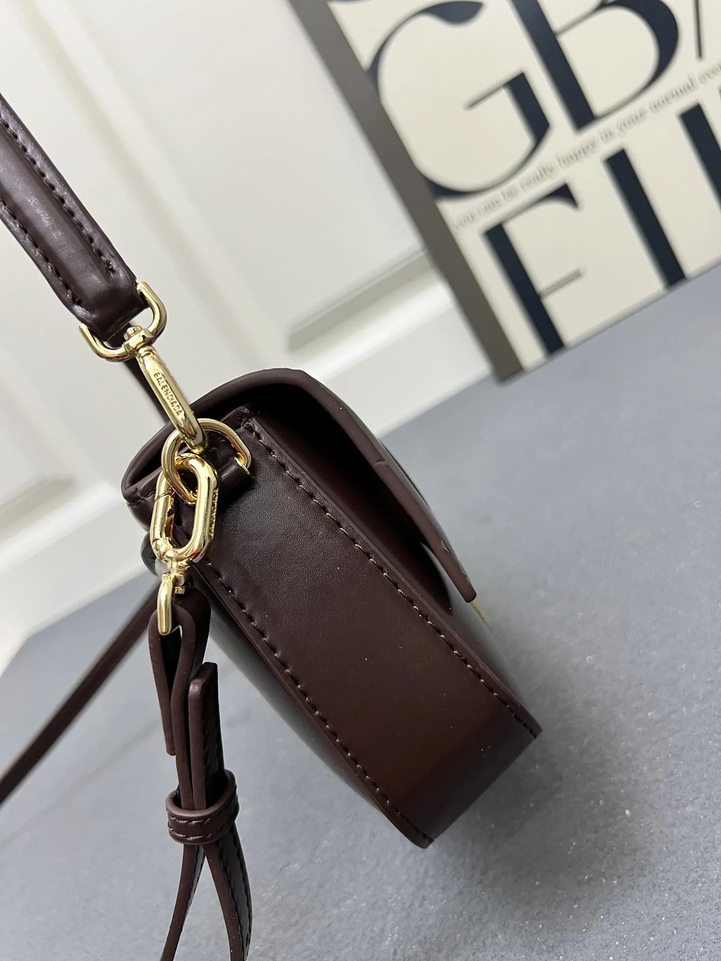 Balenciaga 2025新款 バーガンディ色 - 画像 (6)