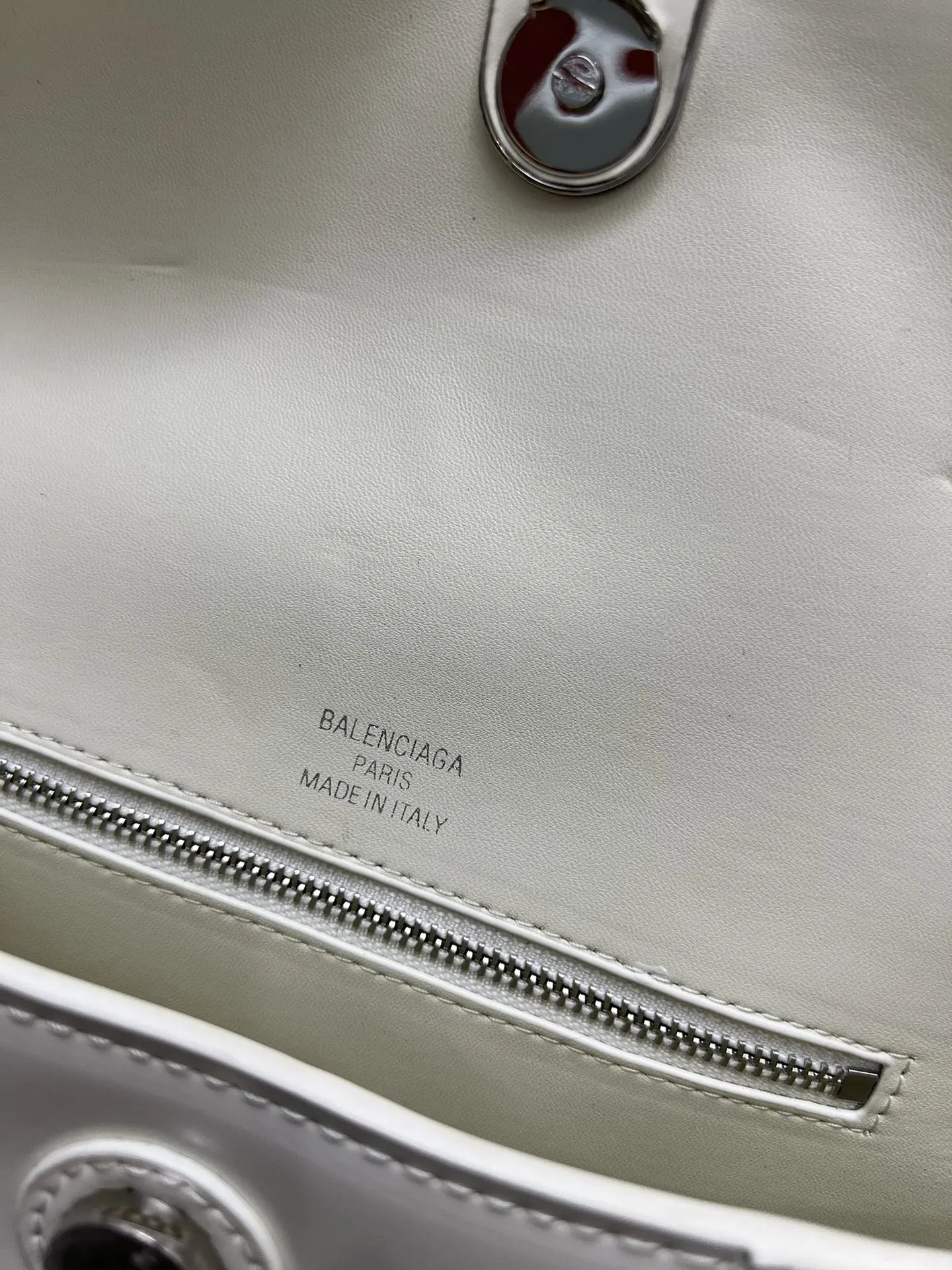 Balenciaga 白 新しいニッチバッグ H02606 - 画像 (9)