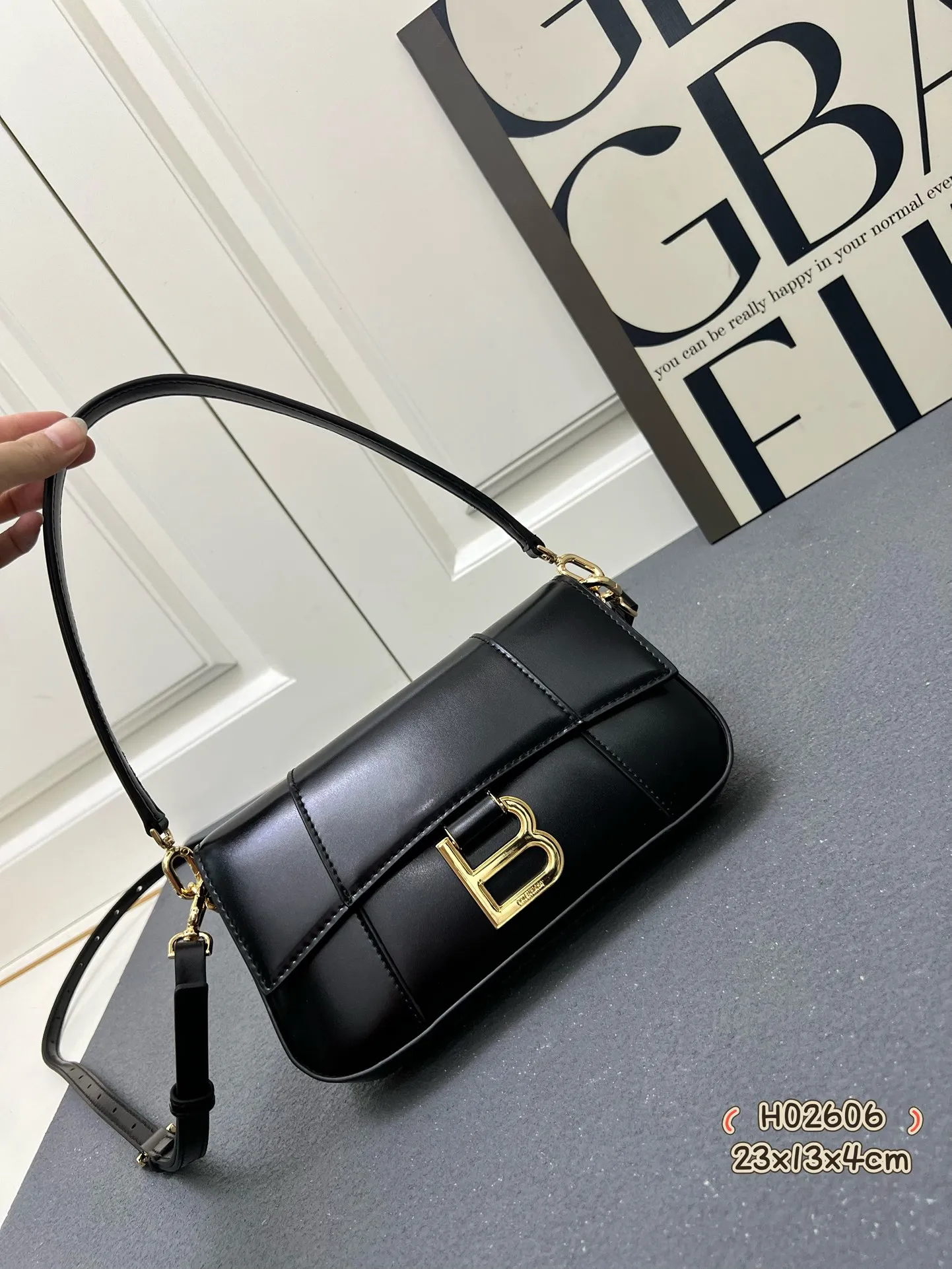 Balenciaga 黒 2025新作 H02606