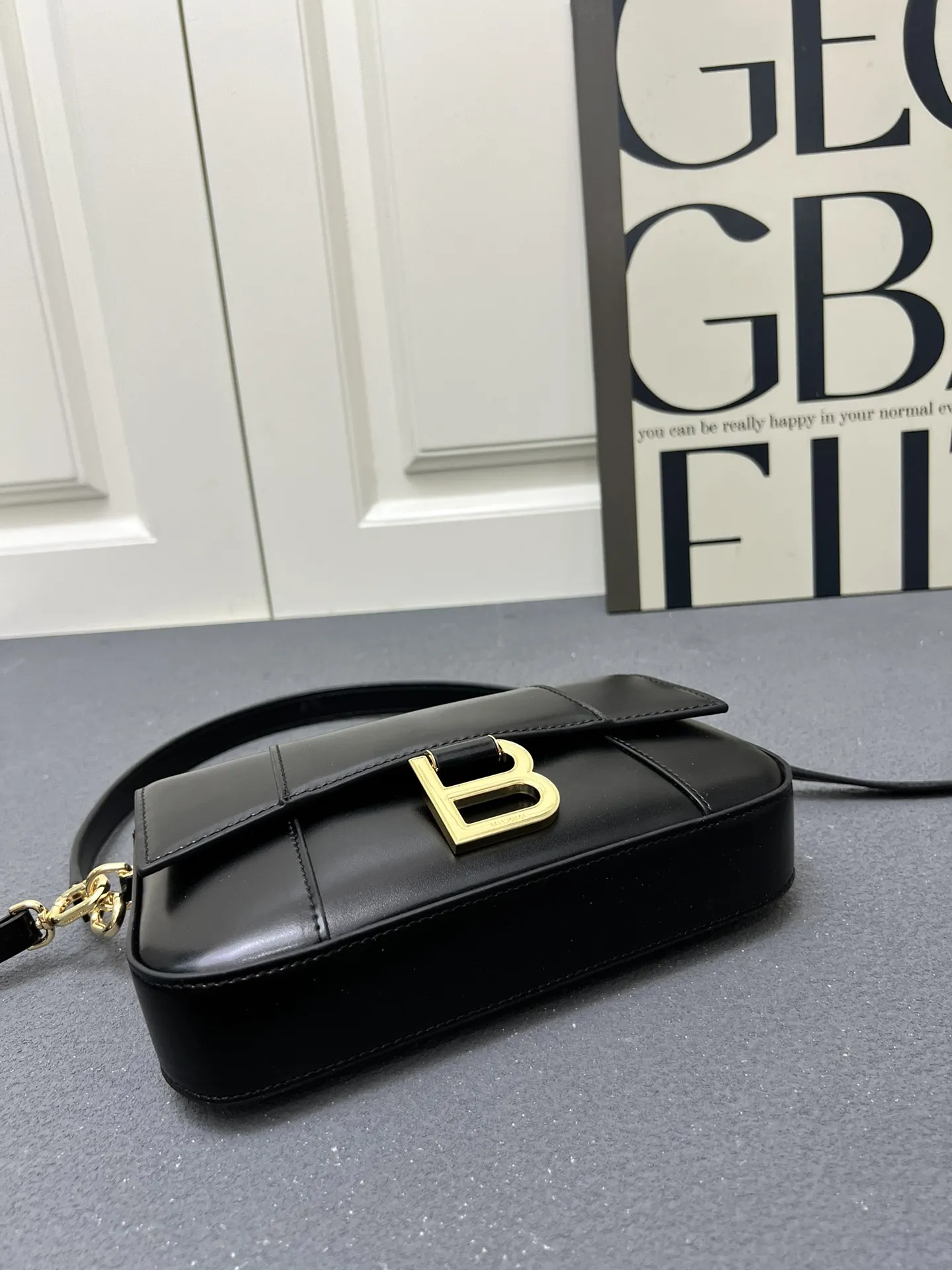 Balenciaga 黒 2025新作 H02606 - 画像 (8)