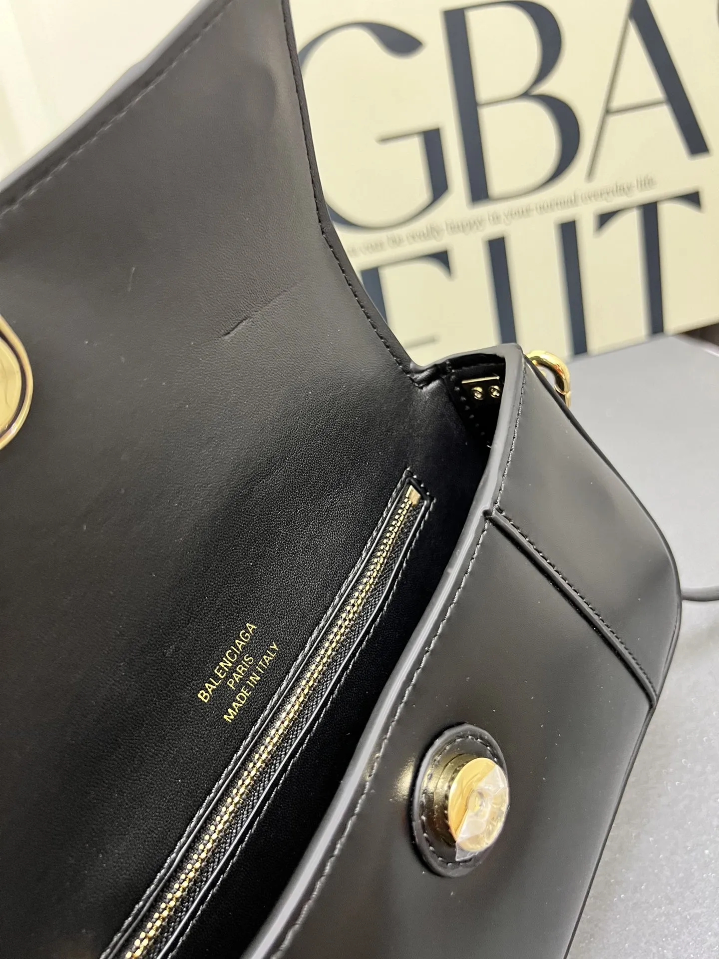 Balenciaga 黒 2025新作 H02606 - 画像 (10)