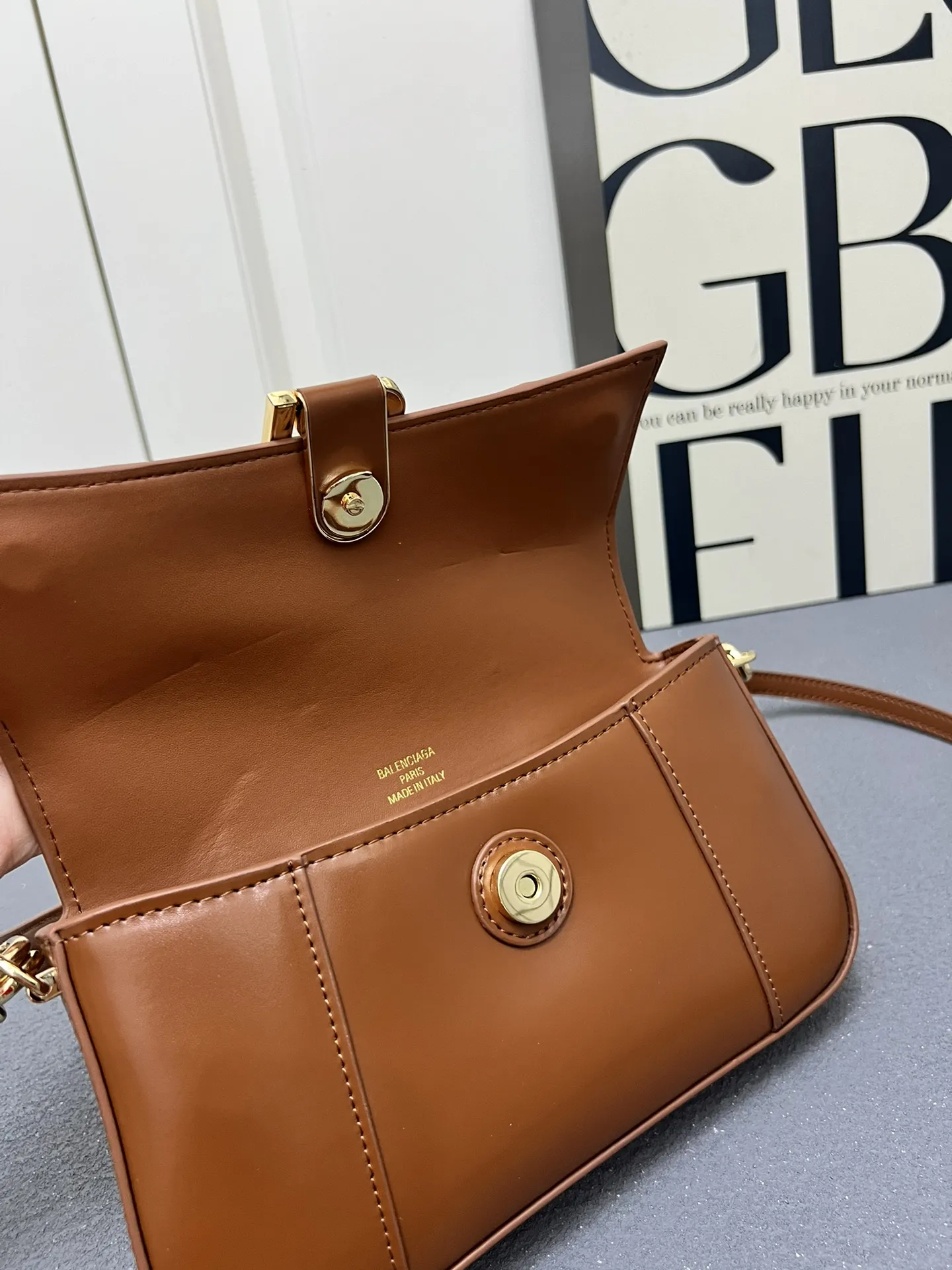 Balenciaga 2025新款小众包 ブラウン ショルダー - 画像 (9)