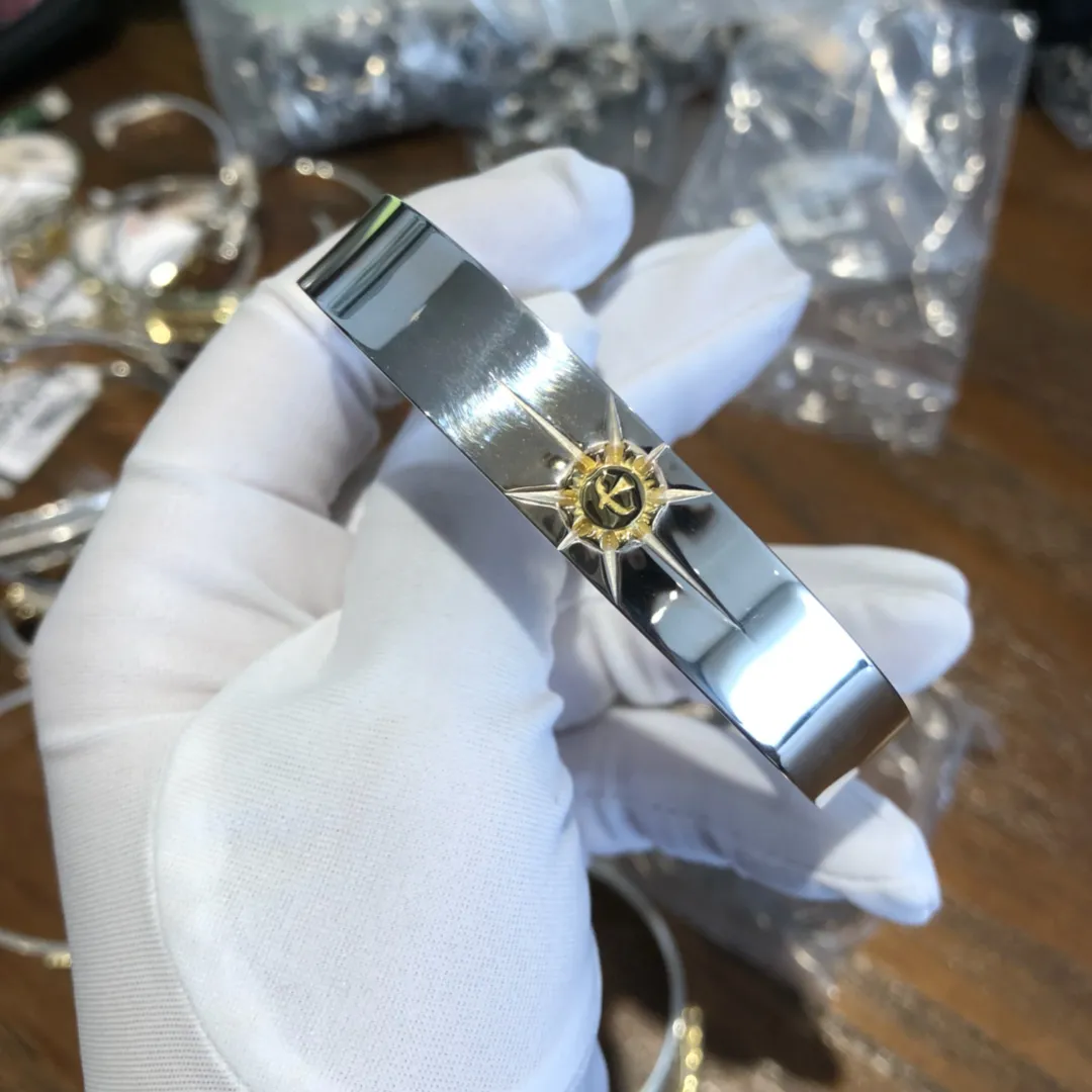 高橋goro’s ゴールド飛鳥印台手錠 シルバー - 画像 (8)