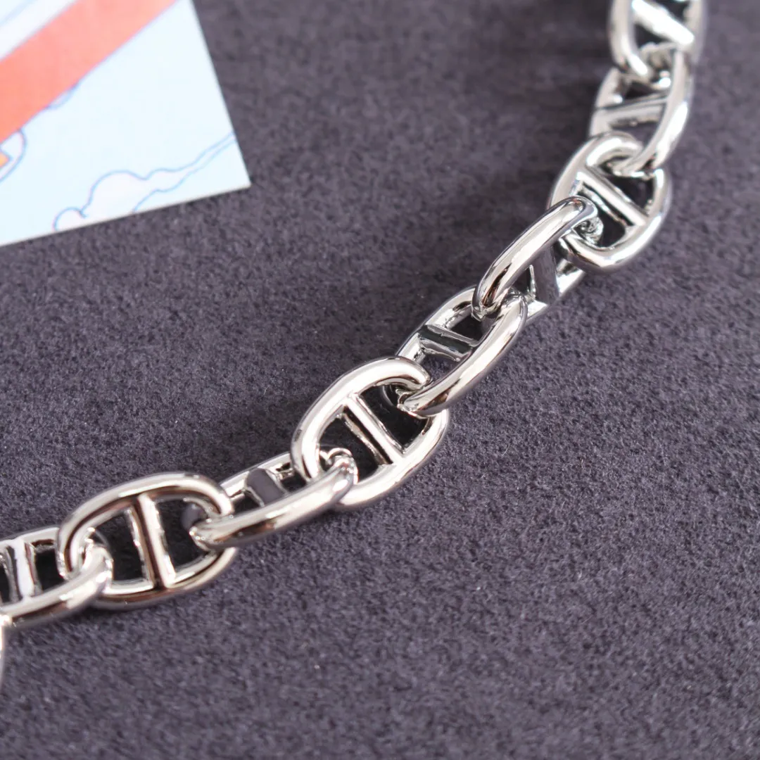 Hermès豚鼻の短い首輪 シルバー カジュアルデザイン - 画像 (5)