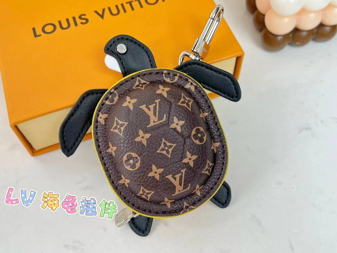 Louis Vuitton 茶色タートルポーチキーホルダー - 画像 (5)