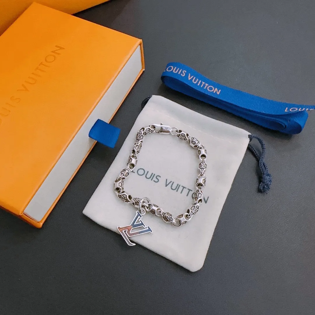 Louis Vuitton シルバー レトロスタイルブレスレット - 画像 (7)