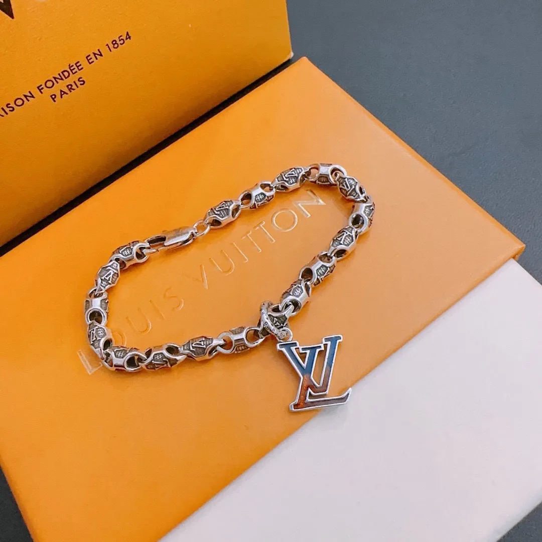 Louis Vuitton シルバー レトロスタイルブレスレット - 画像 (10)