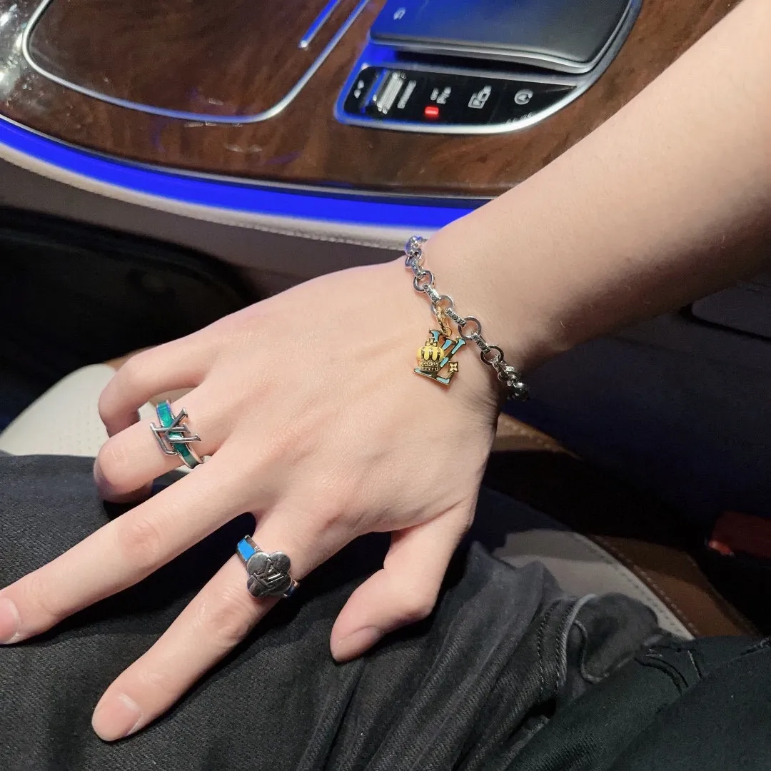 Louis Vuitton シルバー リング 復古デザイン - 画像 (8)