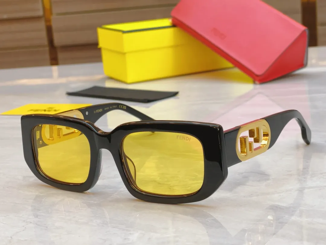 FENDI ブラックゴールド サングラス FE8362 - 画像 (8)