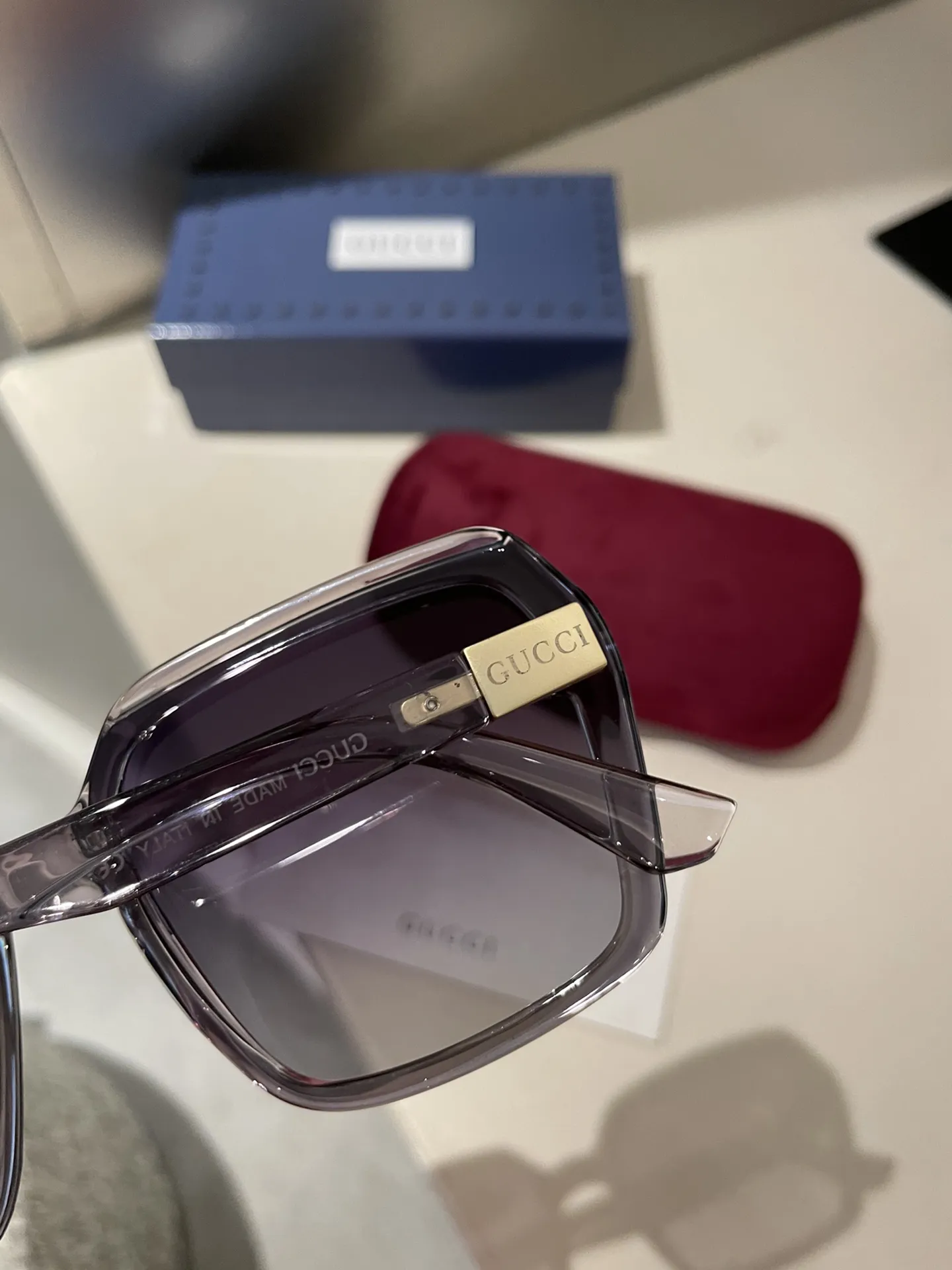 Gucci グレー偏光レンズ小香サングラス - 画像 (4)