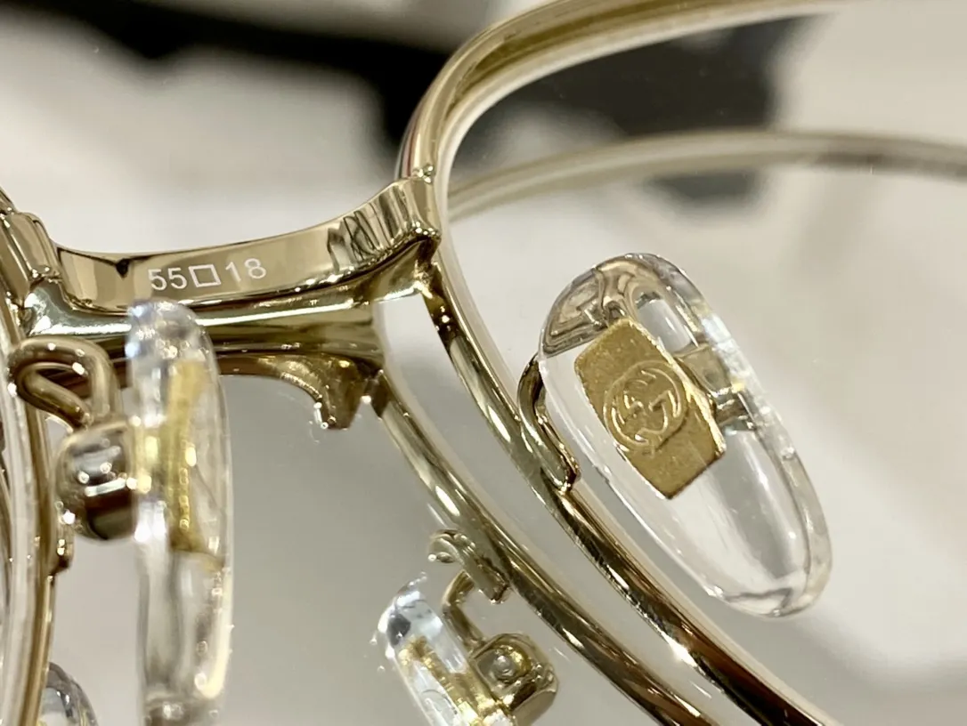 GUCCI GG1102O ブラック メタルスポーツサングラス - 画像 (9)