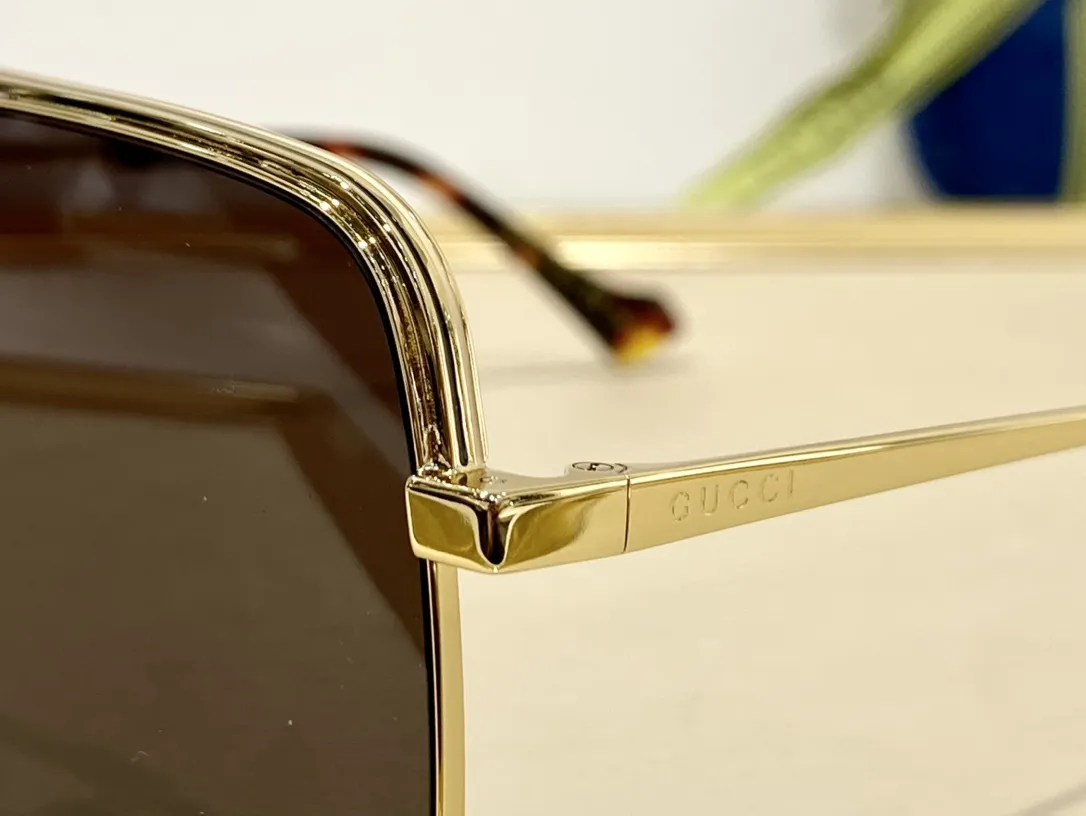 グッチGG1099SAゴールドメタルスポーツサングラス - 画像 (6)