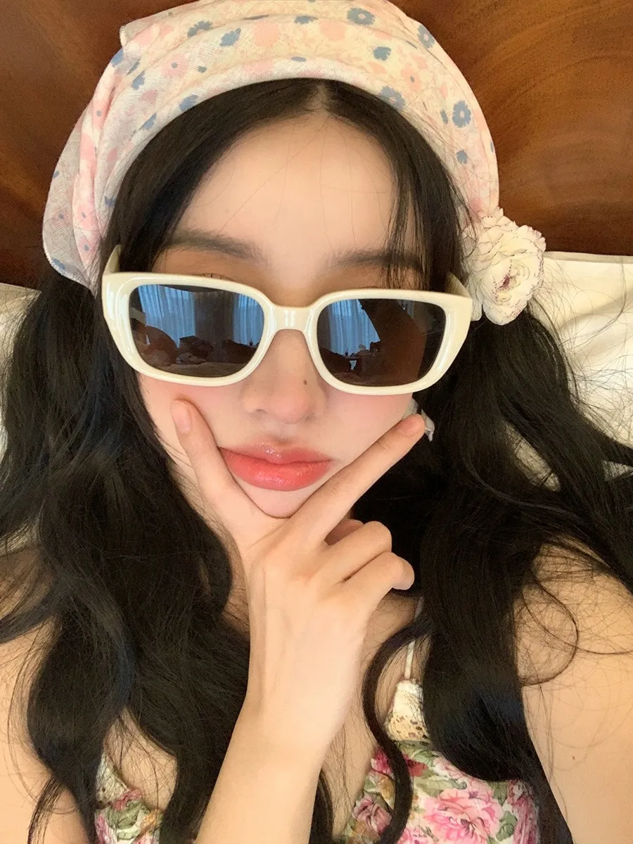 Louis Vuitton ルイヴィトン黒大框サングラスL6221 - 画像 (4)