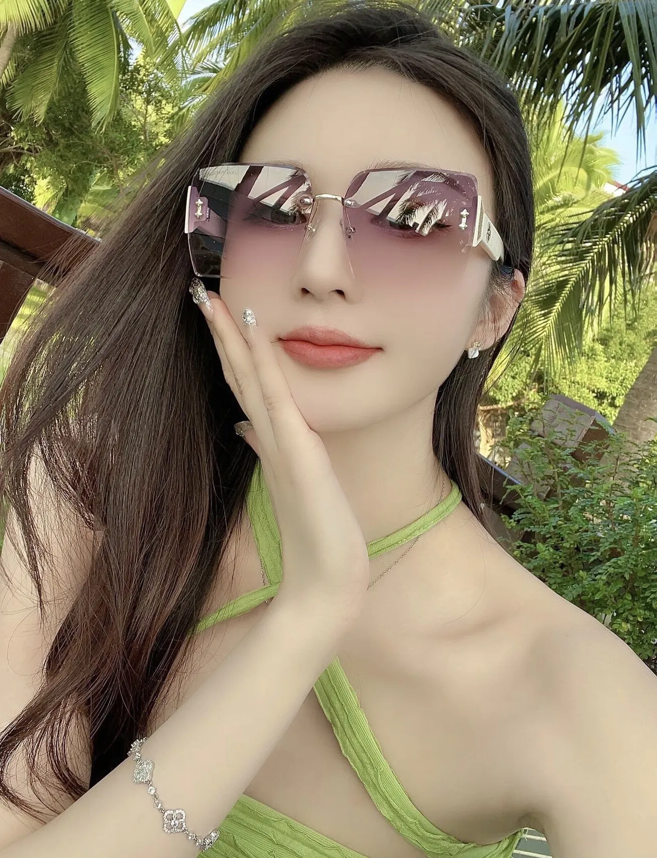 Louis Vuittonルイヴィトン紫色大框サングラスL4519 - 画像 (4)