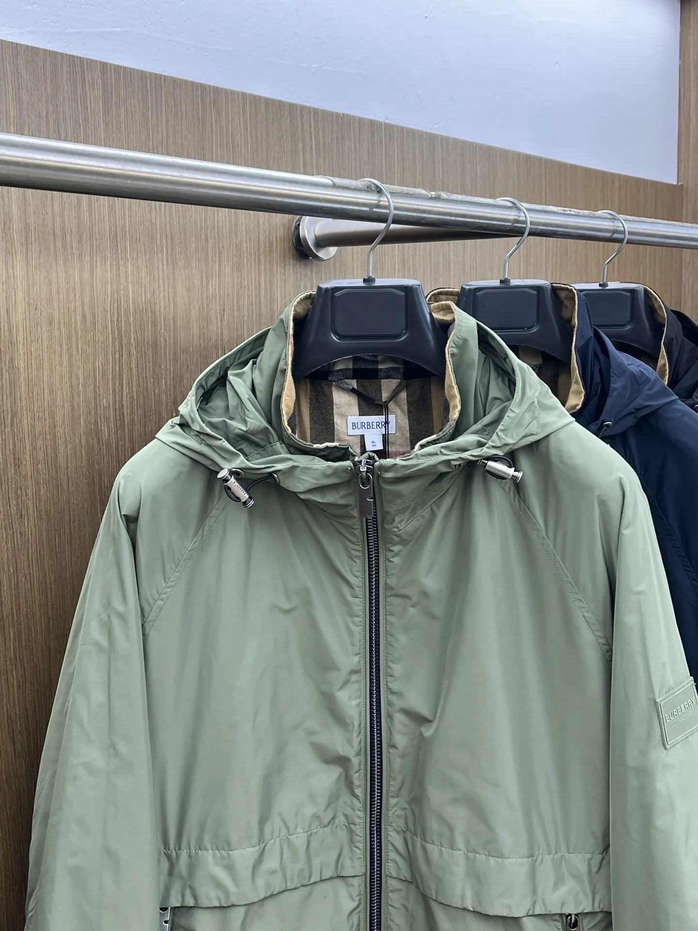 バーバリー グリーン 連帽ジャケット - 画像 (3)