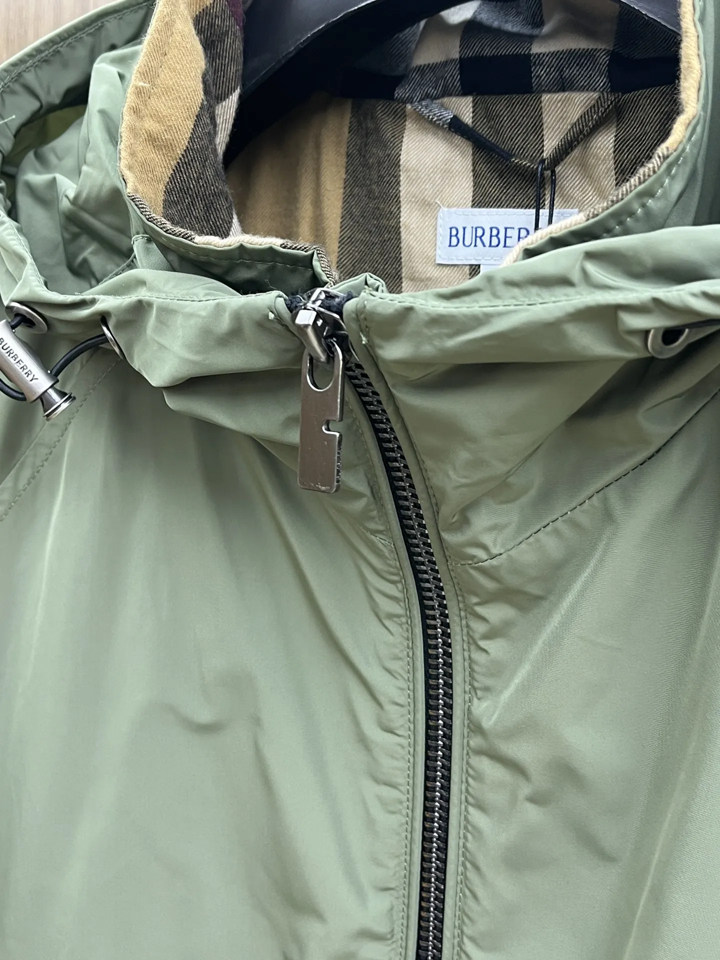バーバリー グリーン 連帽ジャケット - 画像 (4)