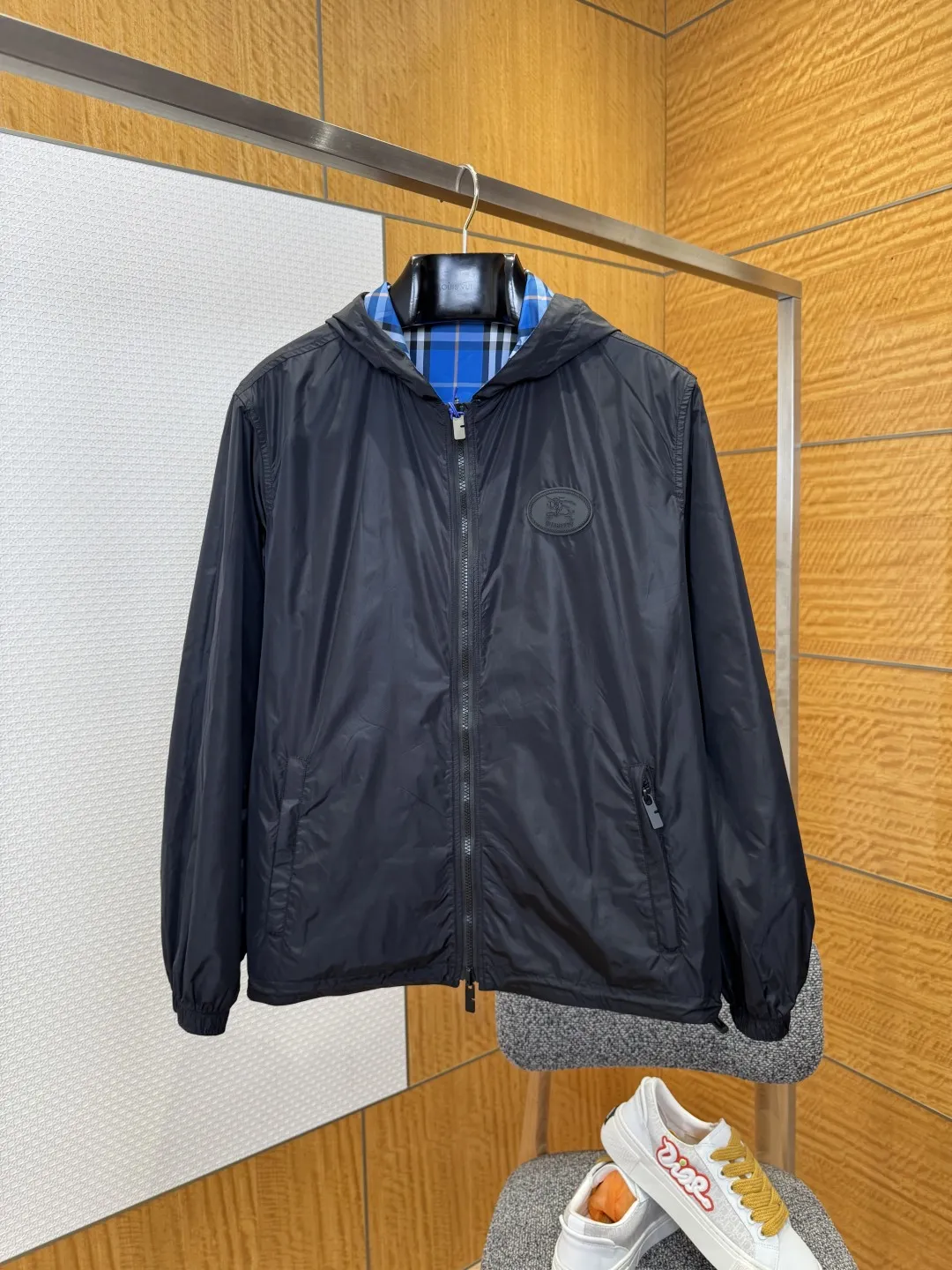 BURBERRYバーバリー青格子柄フード付きコート - 画像 (4)