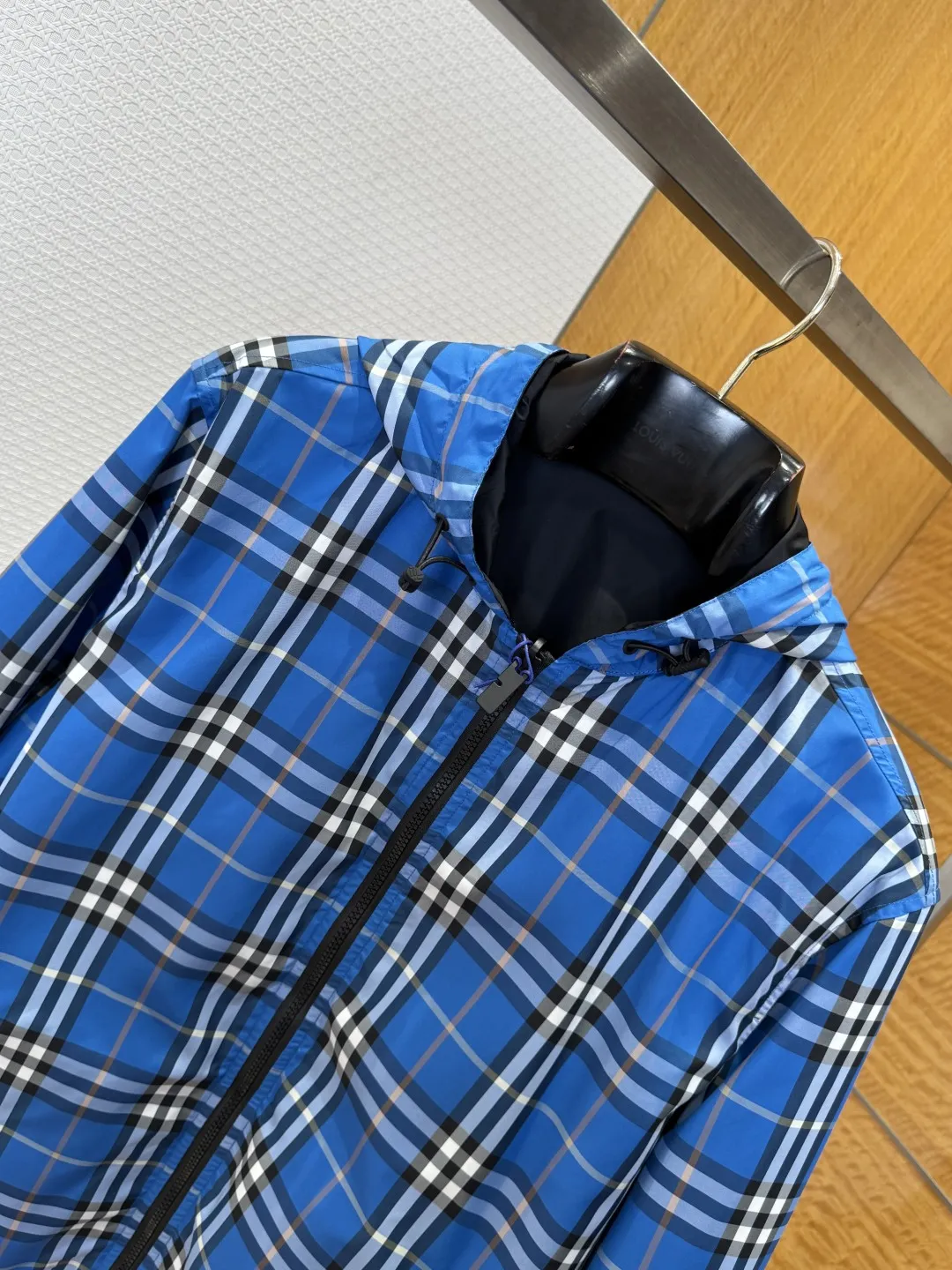 BURBERRYバーバリー青格子柄フード付きコート - 画像 (6)