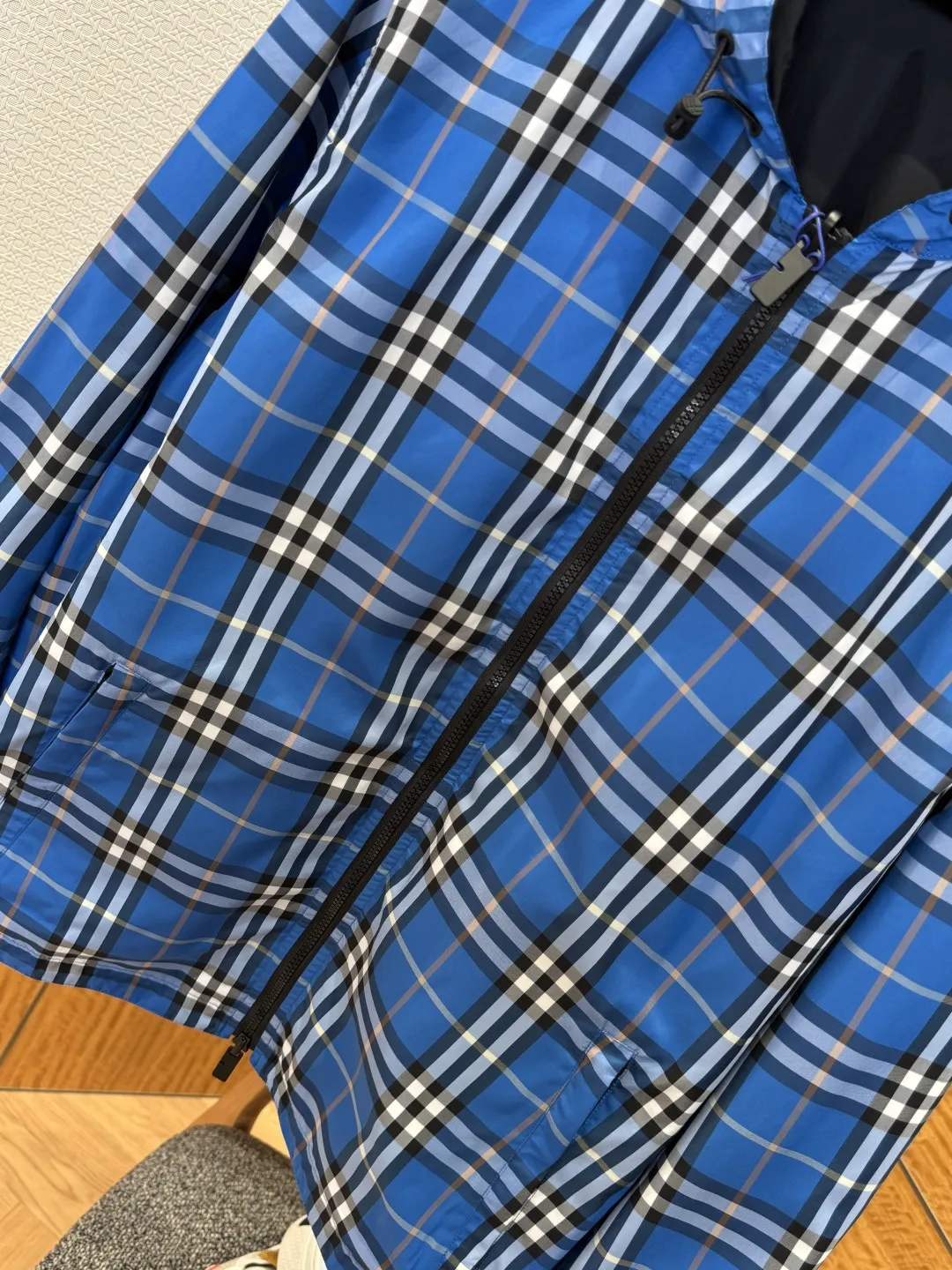 BURBERRYバーバリー青格子柄フード付きコート - 画像 (7)