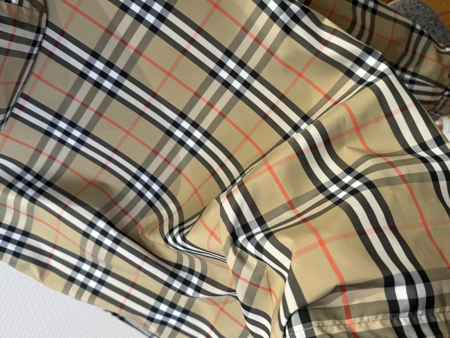 BURBERRYバーバリー ダブルフェイスチェックパーカー ベージュ - 画像 (11)