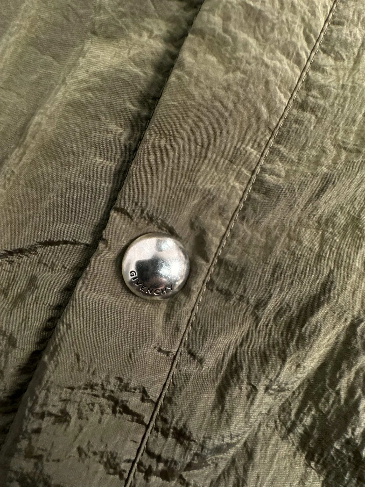 Givenchy 軍緑色クラシックジャケット ロゴ付き - 画像 (9)