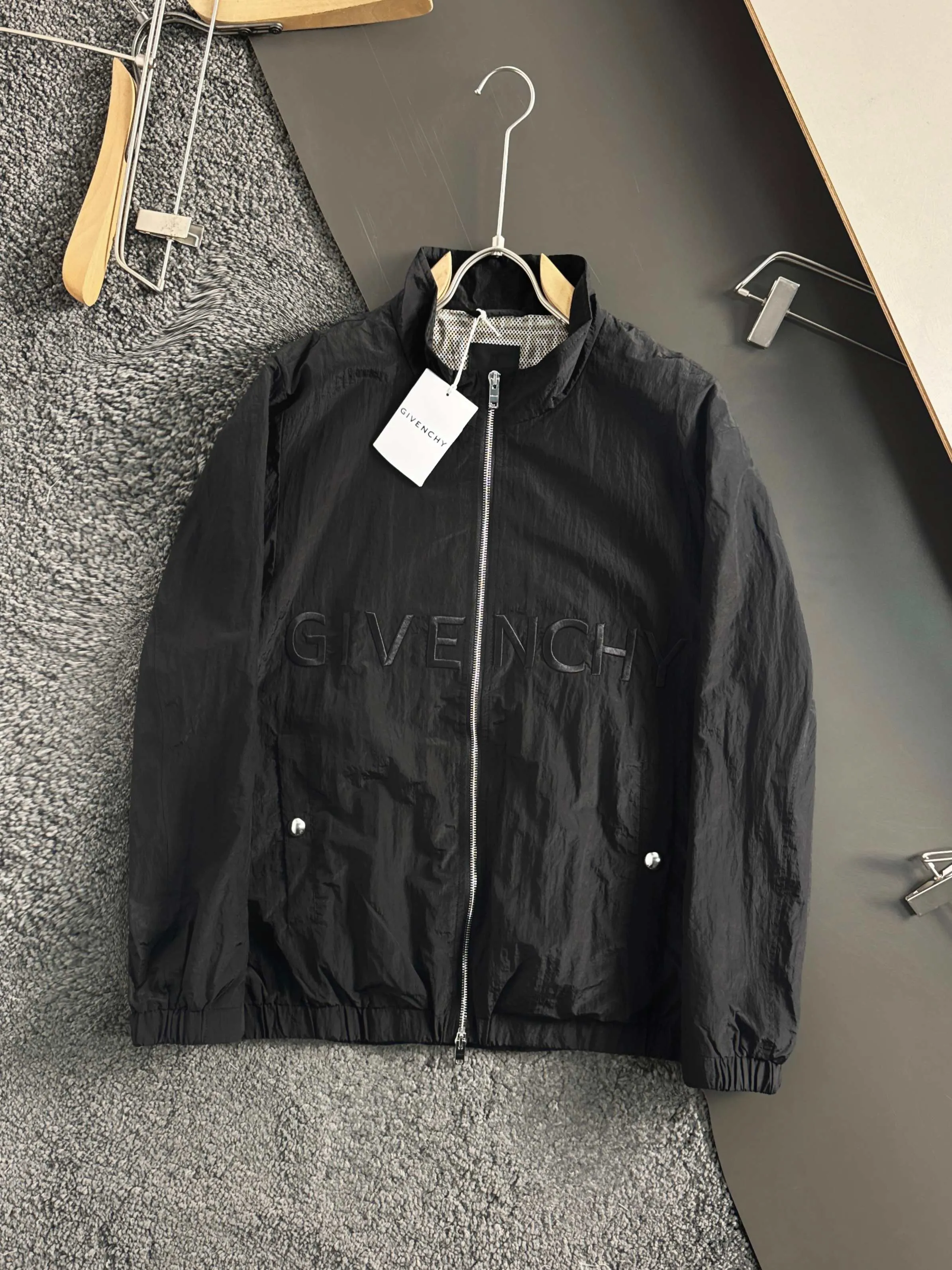Givenchy クラシックジャケット 軍緑色・黒