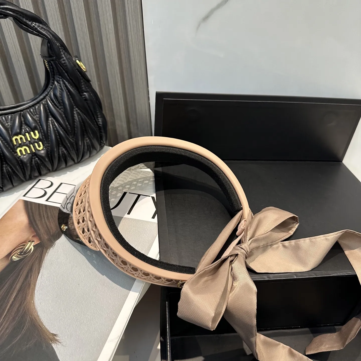 天明眼鏡 X DIOR ビーチスタイルベージュ帽子 - 画像 (4)