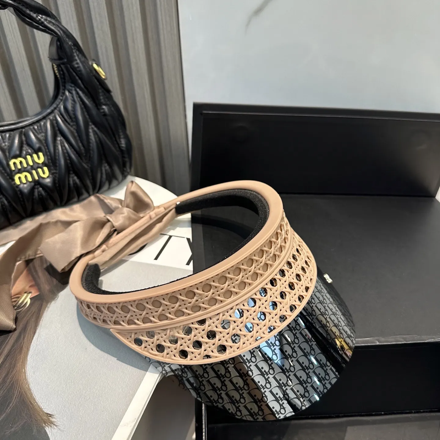 天明眼鏡 X DIOR ビーチスタイルベージュ帽子 - 画像 (6)