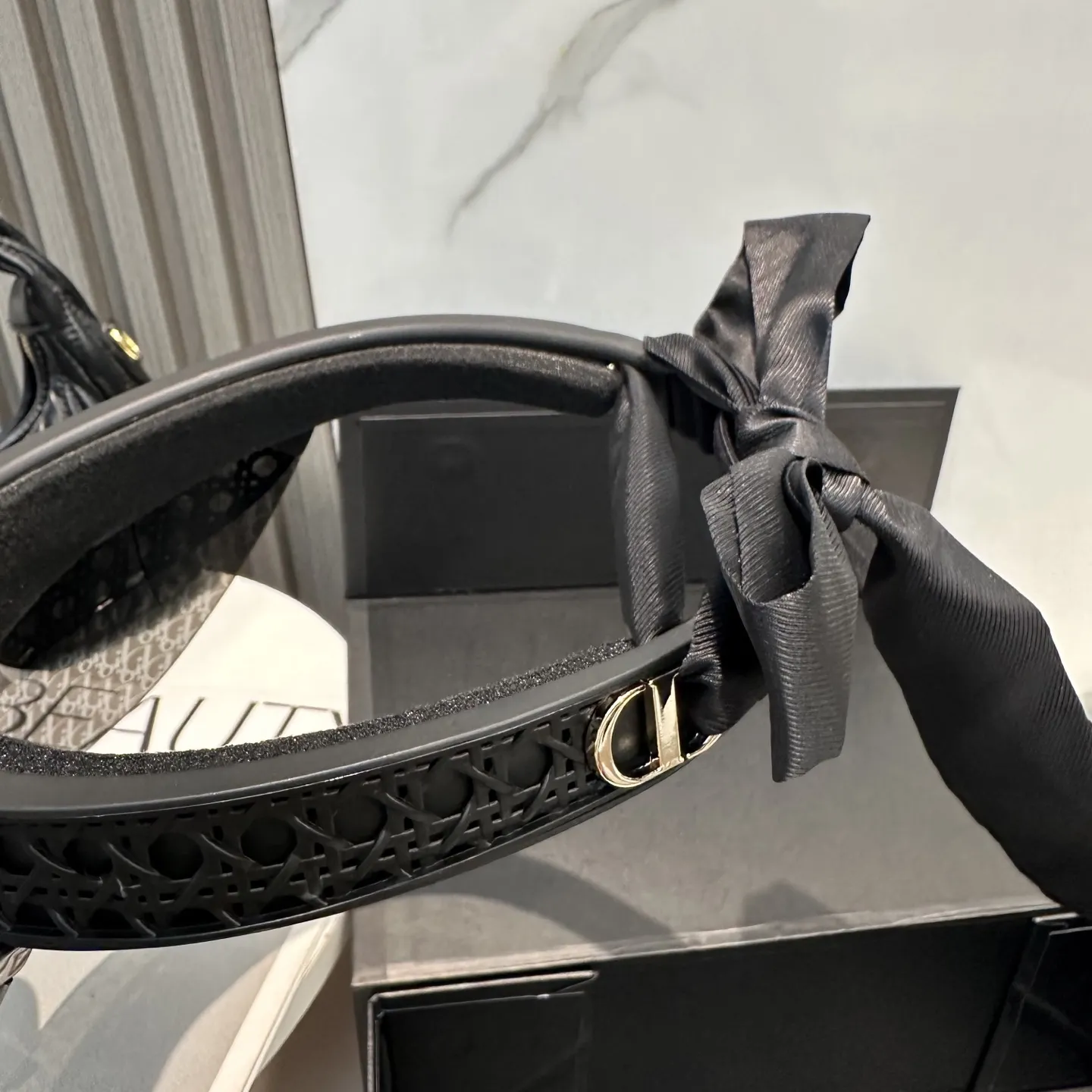 天明眼鏡 × ディオール ブラック 新作サンハット - 画像 (7)