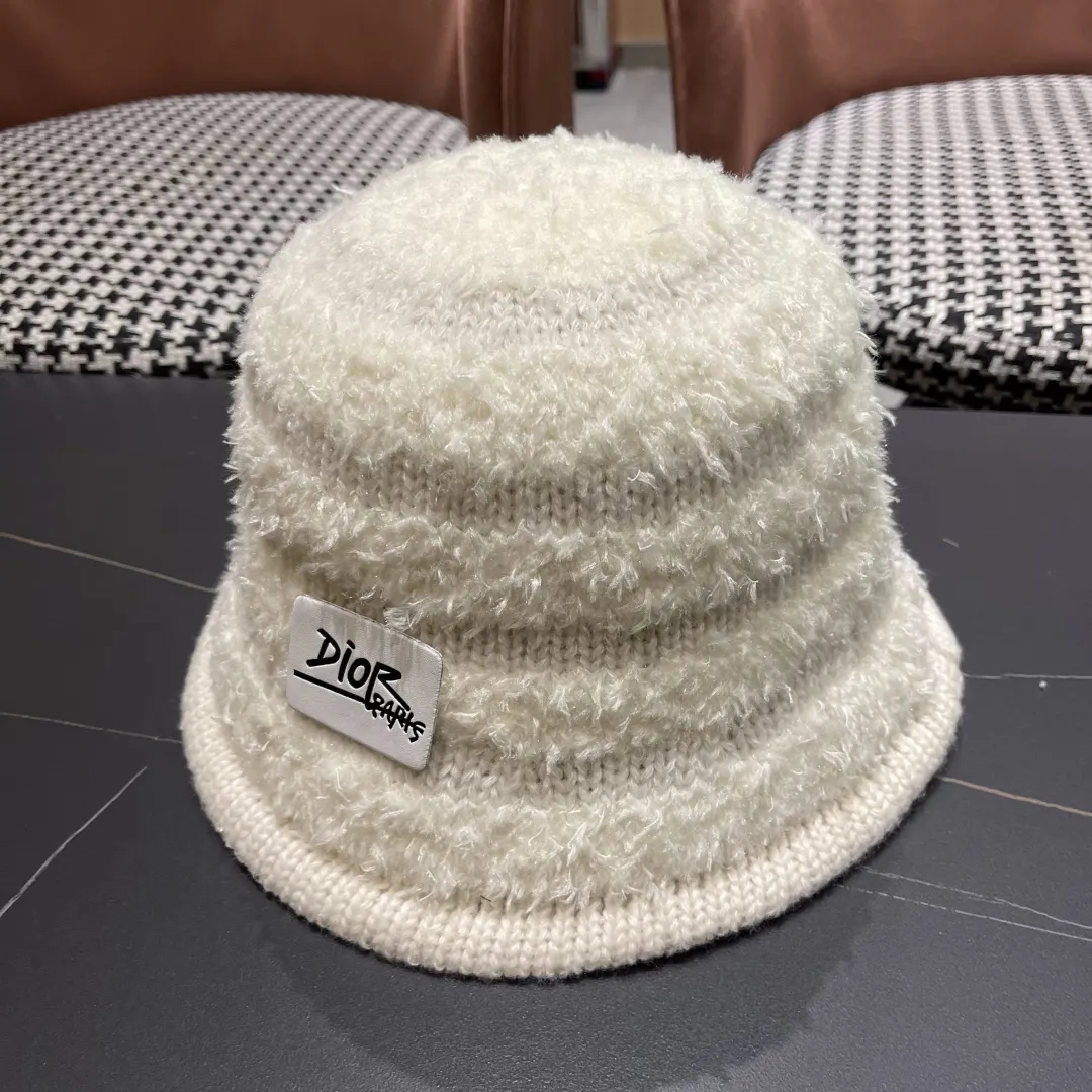 Christian Dior 白 冬用ウールバケットハット - 画像 (3)