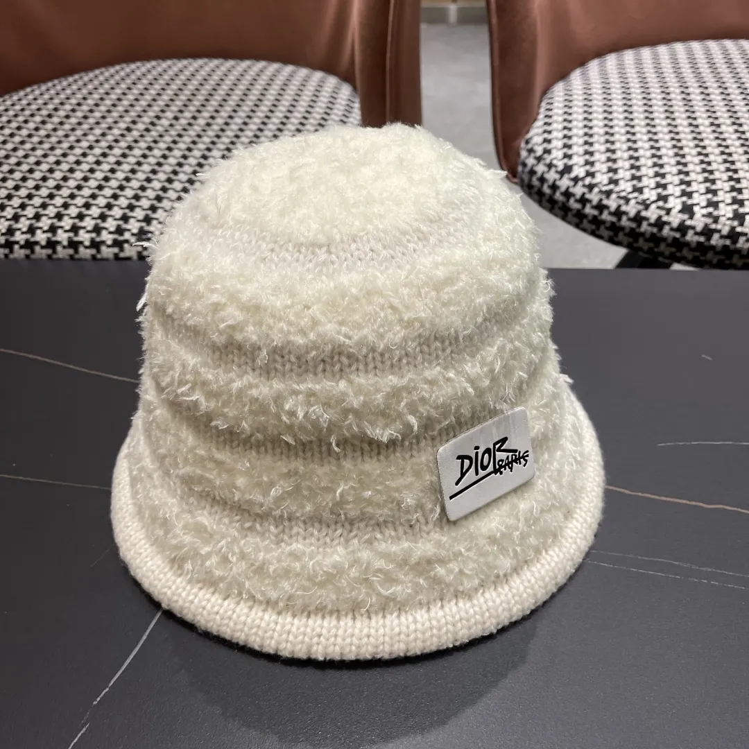Christian Dior 白 冬用ウールバケットハット - 画像 (4)