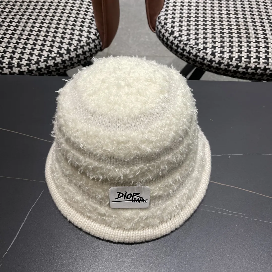 Christian Dior 白 冬用ウールバケットハット - 画像 (5)