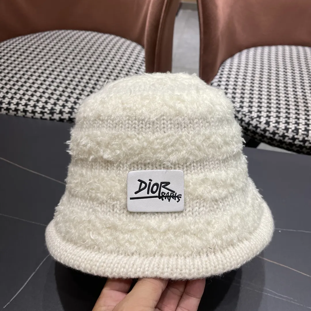 Christian Dior 白 冬用ウールバケットハット - 画像 (8)