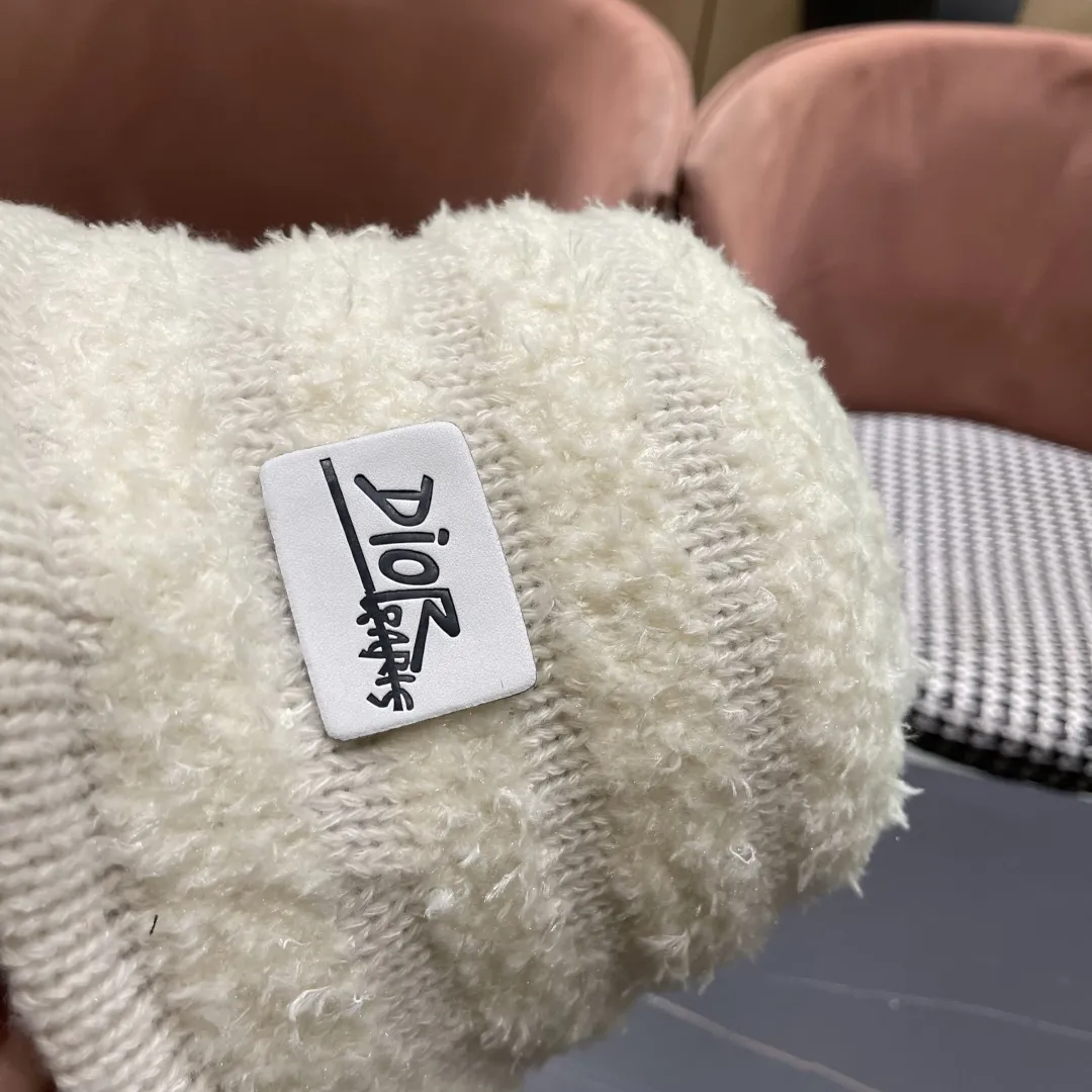 Christian Dior 白 冬用ウールバケットハット - 画像 (10)