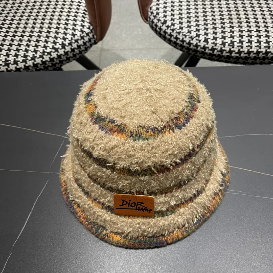 Christian Dior ベージュ 冬用ウールバケットハット - 画像 (5)