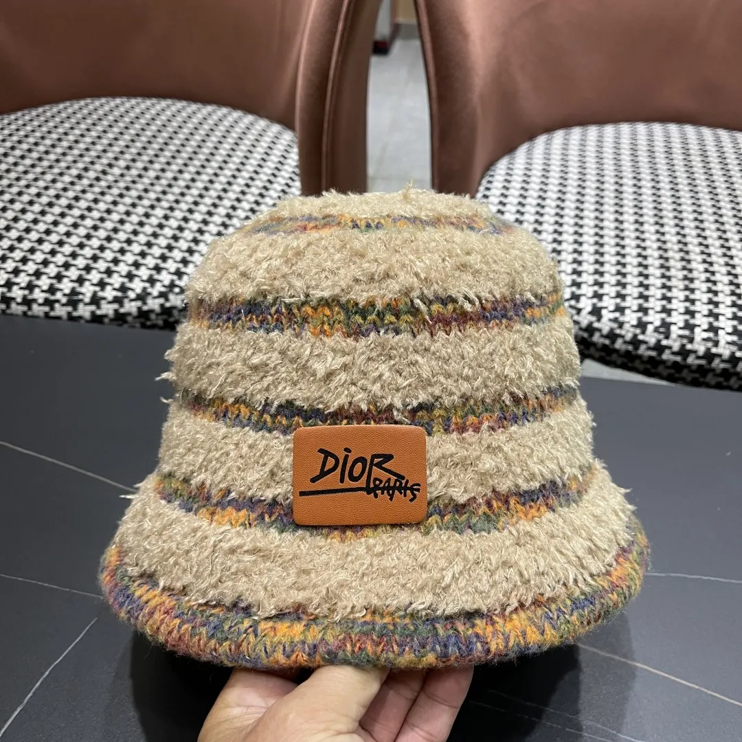 Christian Dior ベージュ 冬用ウールバケットハット - 画像 (8)