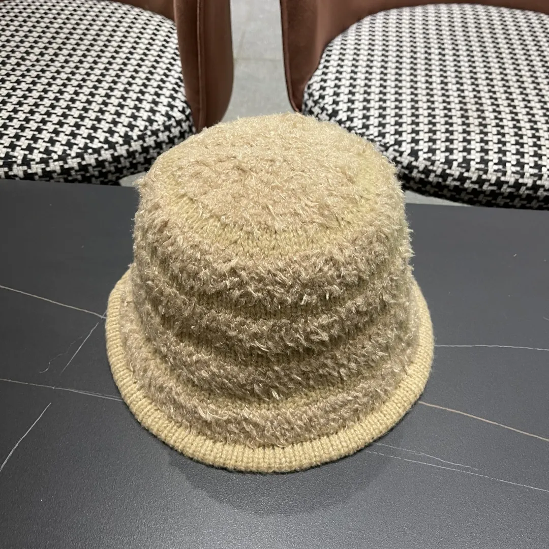Christian Dior ベージュ 冬用ウールバケットハット - 画像 (6)