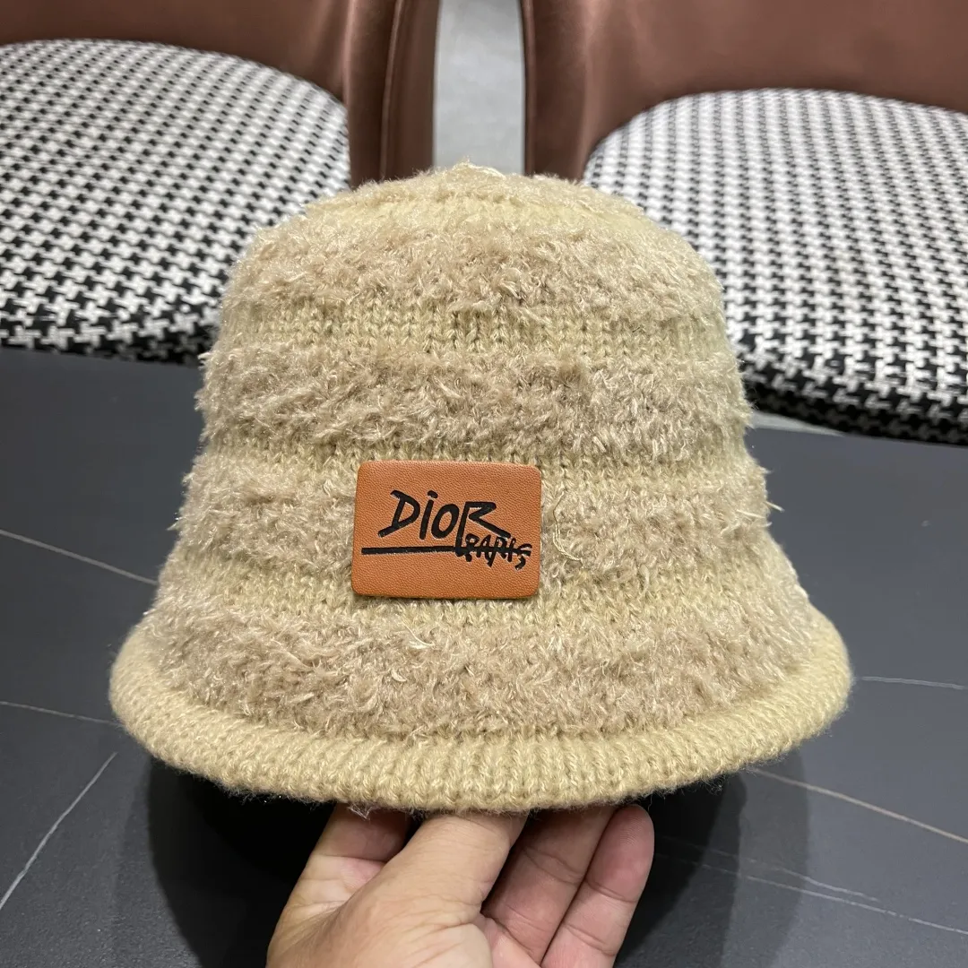 Christian Dior ベージュ 冬用ウールバケットハット - 画像 (8)