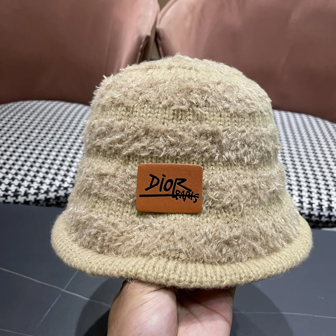 Christian Dior ベージュ 冬用ウールバケットハット - 画像 (9)