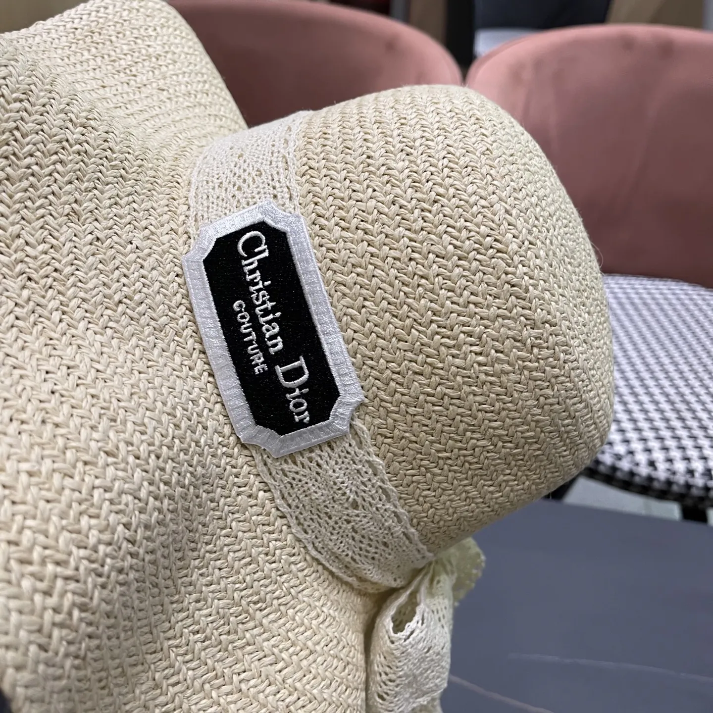 Christian Dior ホワイトリボンつき麦わら帽子 - 画像 (9)