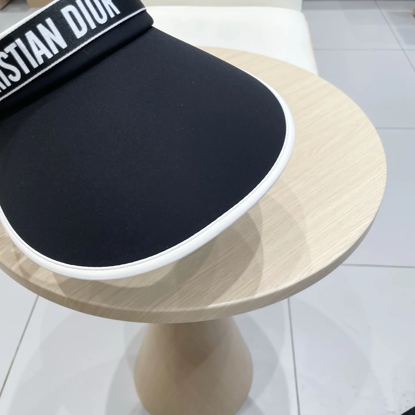 CHRISTIAN DIOR 2025新しい黒の大きなつばのサンハット - 画像 (4)